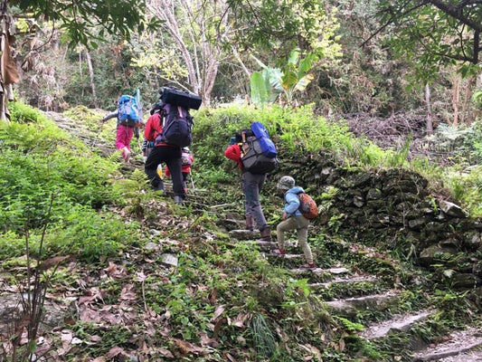 掌握登山技巧:推薦階梯訓練法,日常訓練讓你登山不再痠痛疲勞!