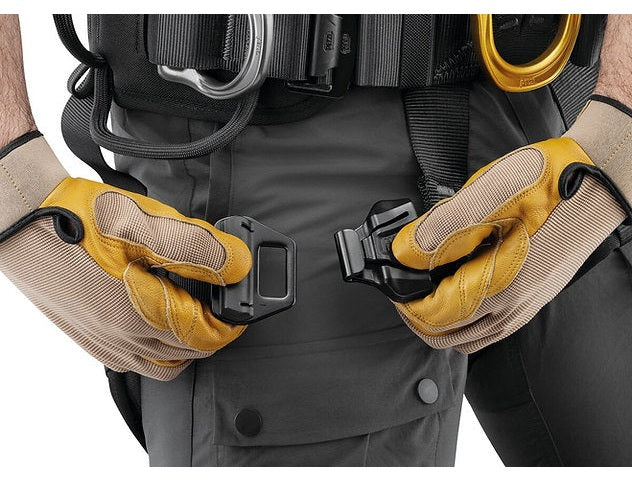 PETZL ASTRO® International Version 全身式安全吊帶 國際版