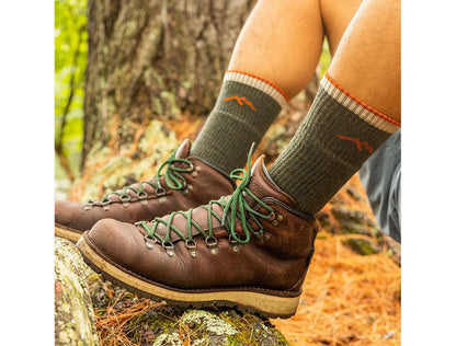 Darn Tough Hiker Boot Midweight Cushion 羊毛保暖襪 1403 男